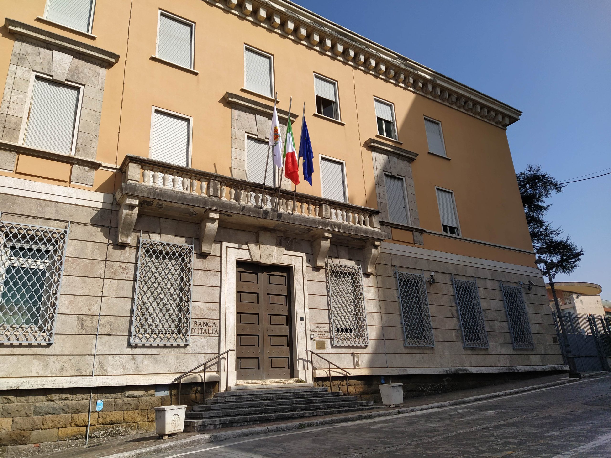 Frosinone, la raccolta dati referendum si fa smart.
